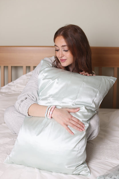 The Silky Jade Pillowcase (100% Pure Silk)